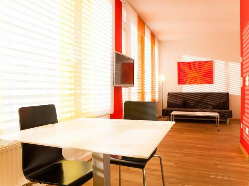 Prater Apartments