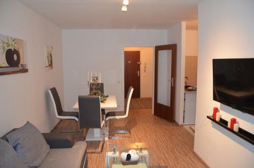 Margareten Apartment Mit Terrasse