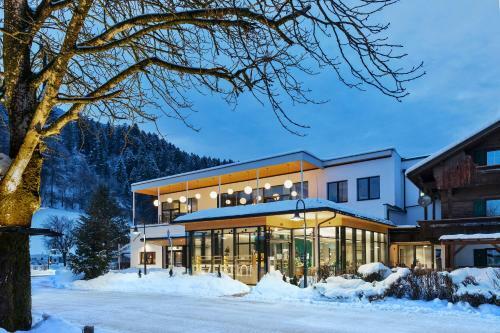 Nat�rlich Hell. Aparthotel & Camping
