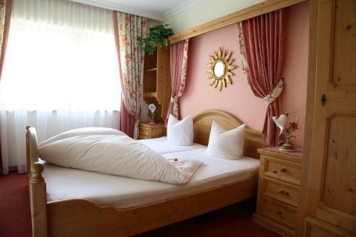 Hostal Landhaus Achental