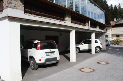 Hostal Pension J�gerhof