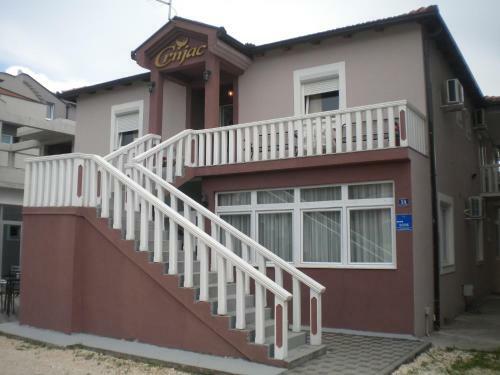 Hostal Pansion Crnjac