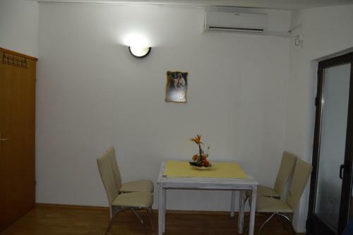 Bed & Breakfast Rooms Modana