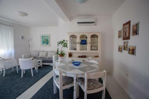 Apartment Cernica