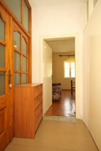 Family Friendly Seaside Apartments Ugljan - 828