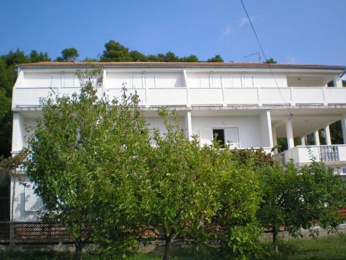 Apartment Kampor 1