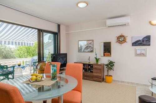 One-bedroom Apartment In Orebic IV