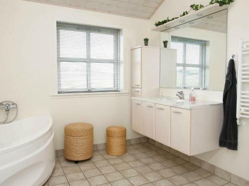 Four-bedroom Holiday Home In Hirtshals 3