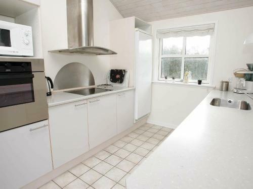 Four-bedroom Holiday Home In Hirtshals 3
