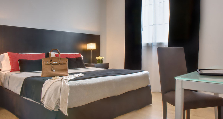 Broadway Hotel And Suites