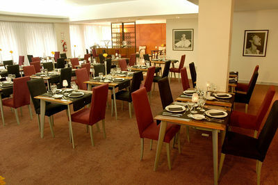 Broadway Hotel And Suites