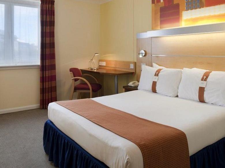 Hotel Express By Hol Inn Waterfront