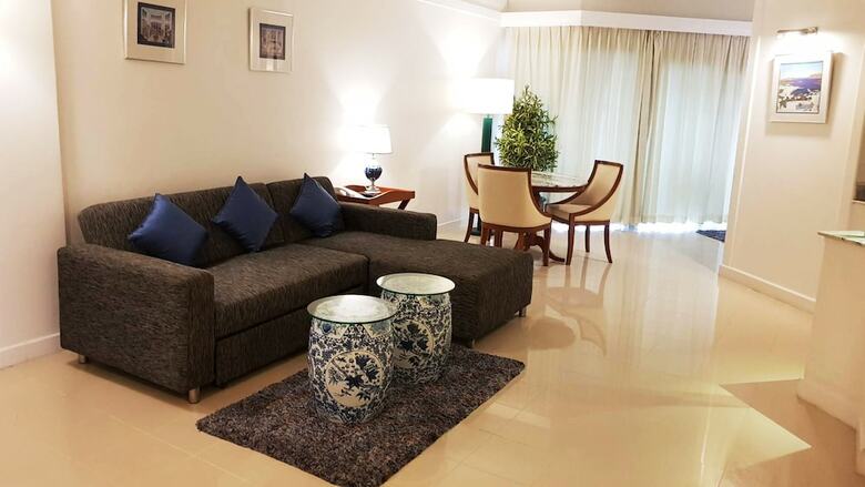 Hotel Andaman Seaview