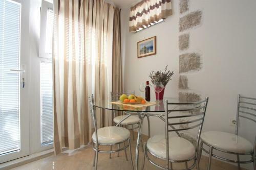 One-bedroom Apartment In Crikvenica XII