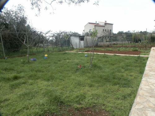 Apartments With A Parking Space Fazana - 2261
