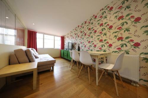 Hostal Central Apartments