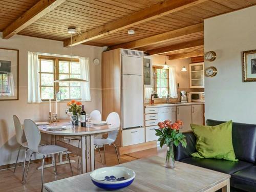Two-bedroom Holiday Home In Nex� 1