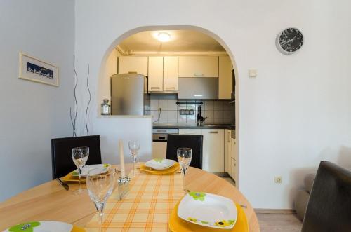Apartment In Crikvenica 5614