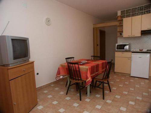 Apartments By The Sea Crikvenica - 2354