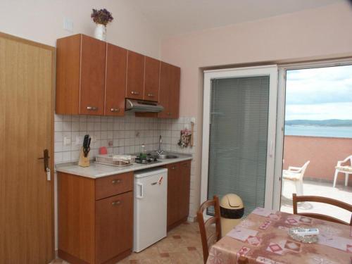 Apartments By The Sea Crikvenica - 2354