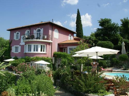 Apartment Villa Dora 1