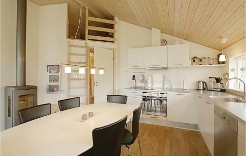 Holiday Home �brinken Aakirkeby VI