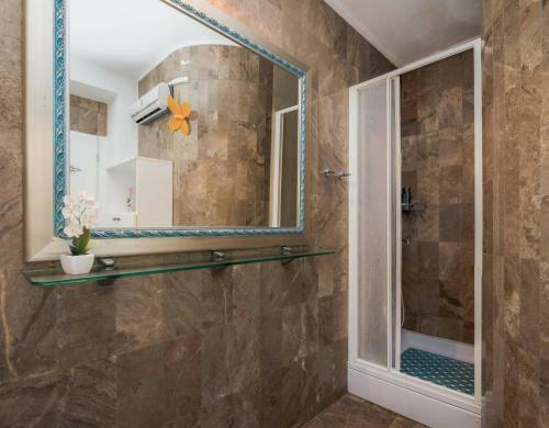 Panoramic City Apartment