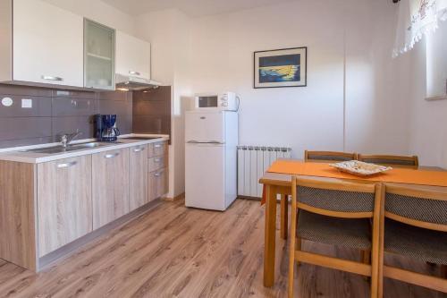 Apartment Krk 5396b