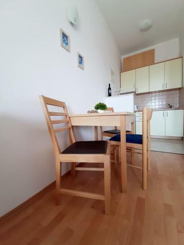 Apartments Akmadzic