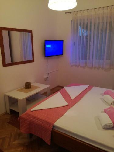 Apartments Mirjana