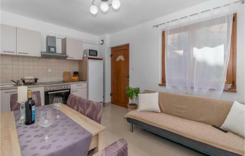 One-bedroom Apartment With Sea View In Dramalj
