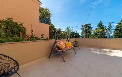 One-bedroom Apartment With Sea View In Dramalj