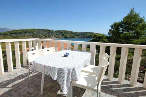 Apartment Lumbarda 9271a