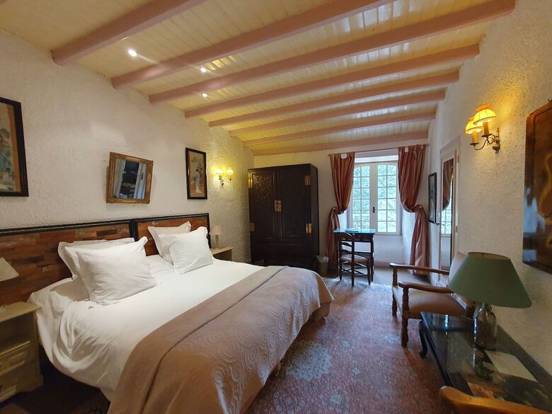 Hotel Chateau D Ayres