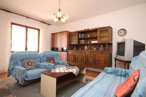 Apartments With A Parking Space Fazana - 7281