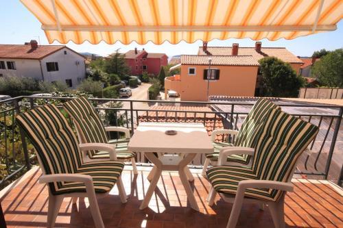 Apartments With A Parking Space Fazana - 7281