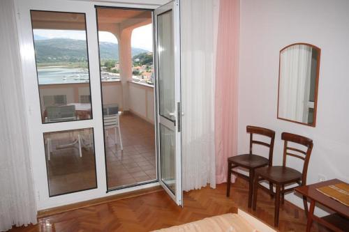 Apartment Supetarska Draga - Donja 2013a