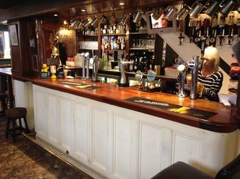 Hotel Halfway House Inn Country Lodge