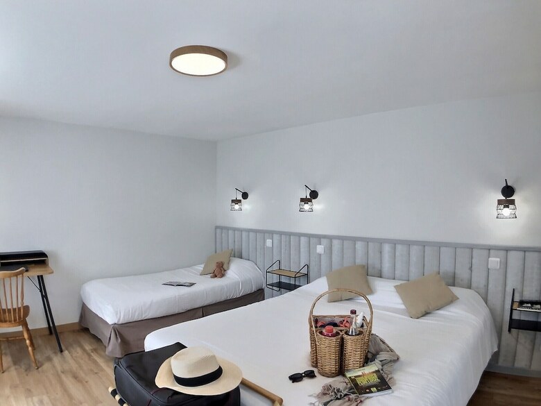Hotel Logis Du Cygne