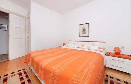 Hostal Apartments & Rooms Nada