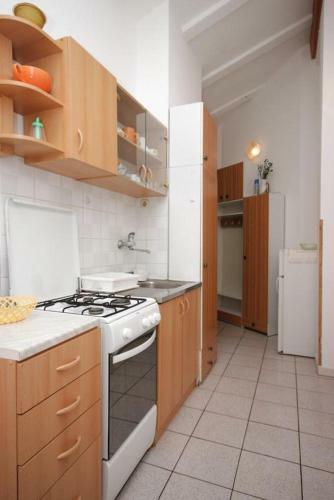 Apartment Karigador 2534b