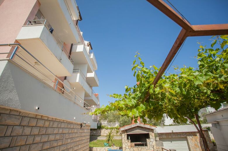 Apartments Kairos
