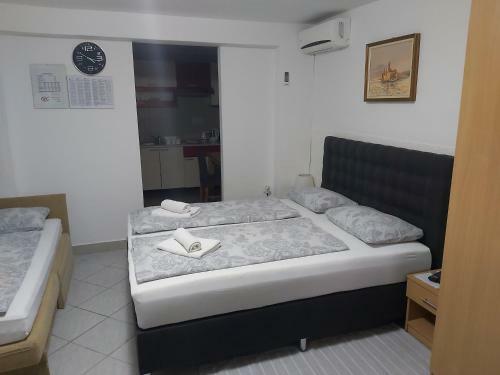 Hostal Apartmani I Sobe Mara