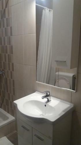 Hostal Apartmani I Sobe Mara