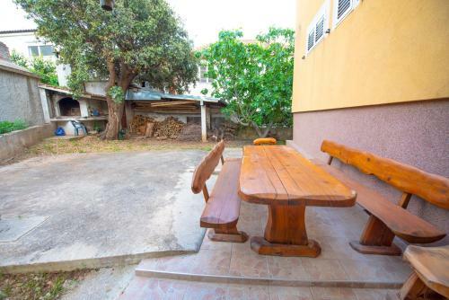 Hostal Mareta Guesthouse
