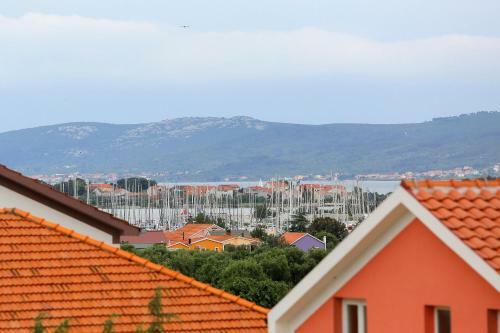 Hostal Mareta Guesthouse