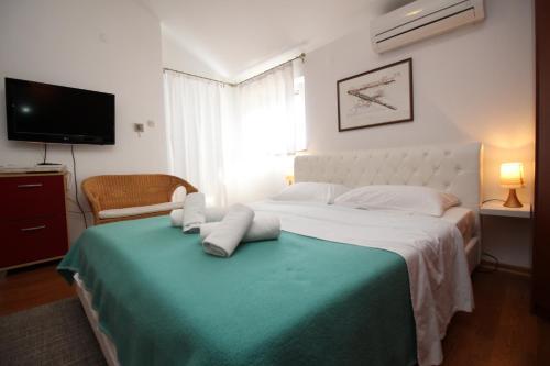 Apartments Tironi