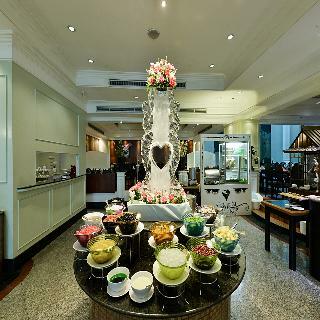 Hotel Windsor Suite And Convention