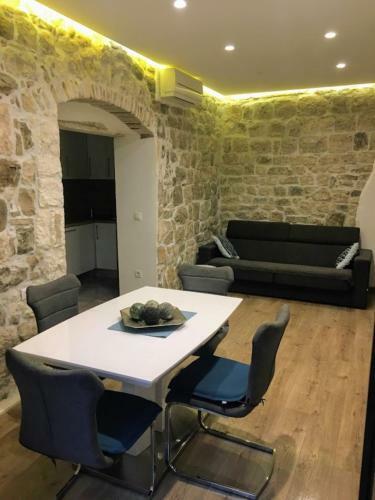 Apartment Old Town Ivo