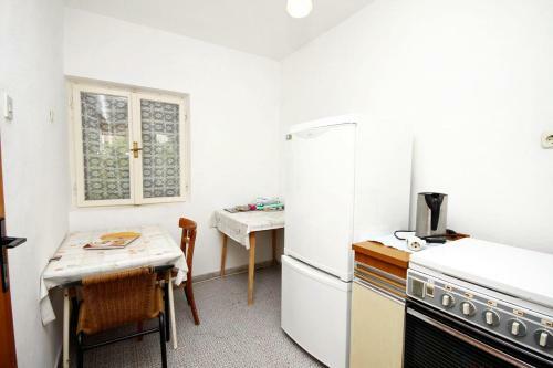 Apartment Zavala 593a